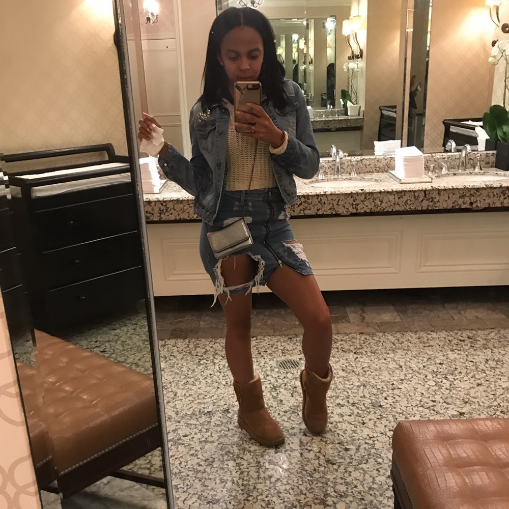 Distressed Denim Skirt w/ Zipper